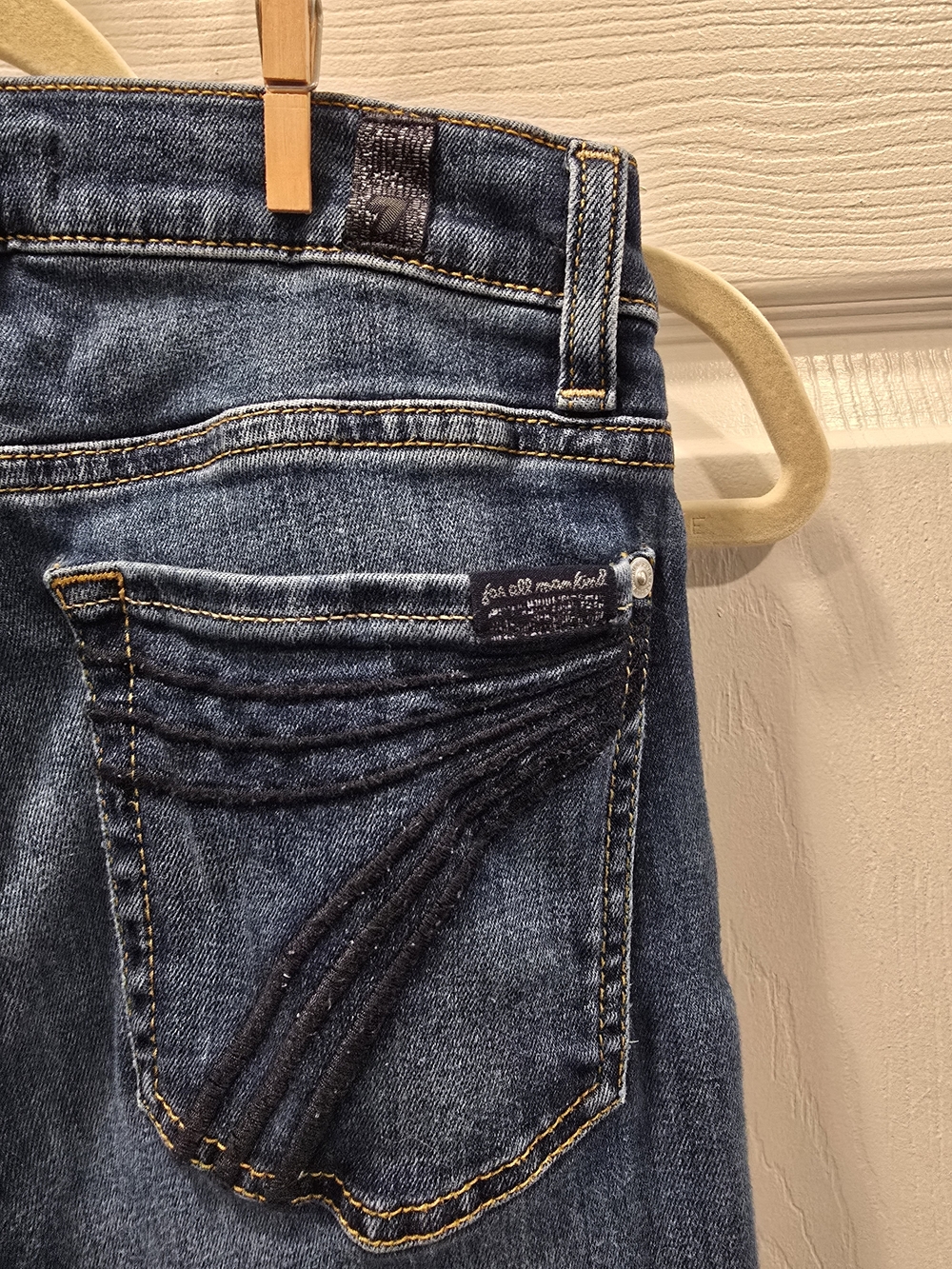 7 For All Mankind Tailorless Dojo Jeans - Picture 4 of 6